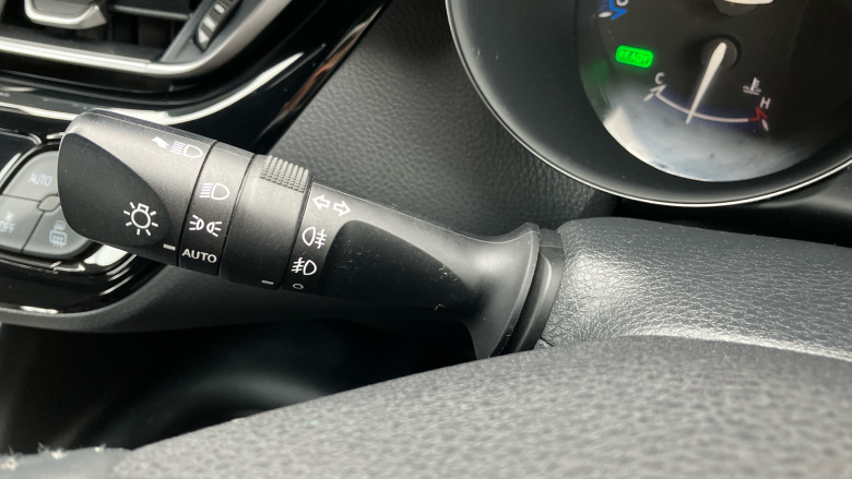 Toyota C-HR 1.8 Hybrid Icon 5dr CVT Hybrid Hatchback